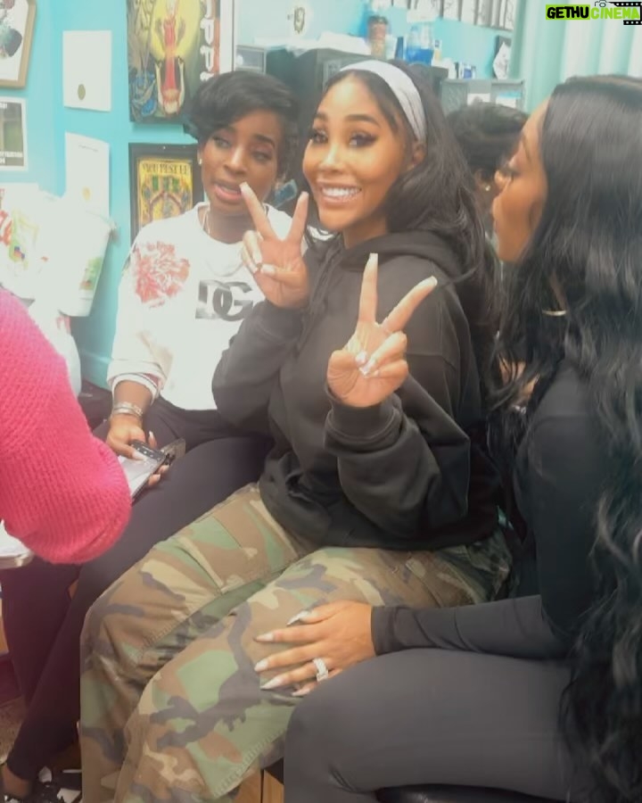 Porsha Williams Guobadia Instagram - My toxic trait gassing my friends up like ima get another nose piercing , when Hubby already said no😂 Baby we be having a time… After a random bar to a tattoo shop for tats and piercings with Da Crew lol 🔥( Shamea taking a selfies while it’s getting pierced is sending me 😂) @shameamorton @iamminglee @tyyoung11 @shaunellkennard