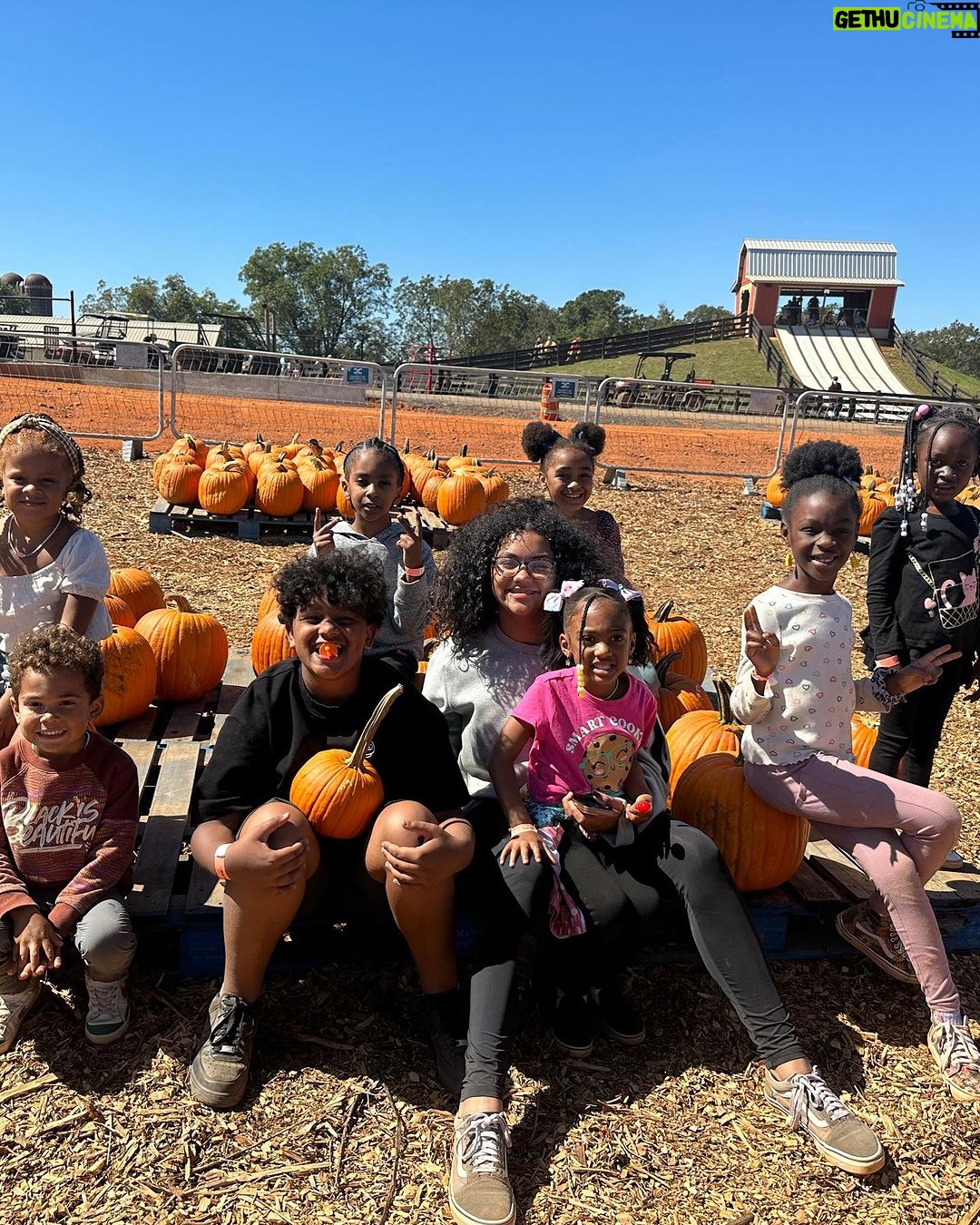 Porsha Williams Guobadia Instagram - Iām obsessed with my whittle pumpkin š š @pilarjhena Thank you @lenahuggs for adding this to our new list of traditions ā¤ļø #4YearsOld #MommiesAndBabies