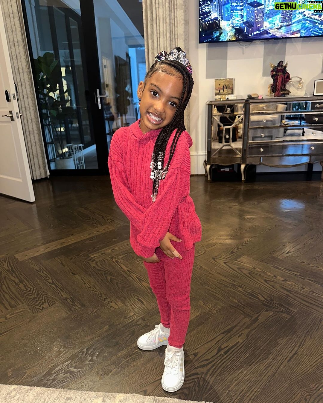 Porsha Williams Guobadia Instagram - Can y’all believe how big Pj is getting?!❤️❤️ She’ll be 5 next month 😩 Time is flying by 😅 @pilarjhena #MyTwin
