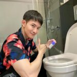 Potter King Instagram - 問各位一個問題，你認為「愛」是什麼？ 有些人可能會說是時常想念，有些人會說忠貞不變。 但我覺得那些答案都不夠精確。 我認為真正的愛，是「噴水」。 愛一個人你會願意為對方付出，所以會流汗。 愛一個人對方難過時你會同理，所以會流淚。 愛一個人對方開心時你會開心，所以會笑哭 由此可以得出一個結論，真正的愛， 就是為對方噴很多水。 因為愛就像是水，滋潤靈魂、灌溉心靈， 是生命中不可或缺的元素！ 你有心愛的人嗎？趕緊向對方噴水吧！ 用這瓶【OZO mini 3 in 1 活氧噴霧】 一起在充滿愛和水的世界中噴射吧！😜💦 限量超早鳥 63 折👉https://r.zecz.ec/vyeV 💧好環保｜0 耗材，擺脫分裝瓶瓶罐罐 💧好攜帶｜隨手噴瓶，全天候消毒防護 💧好乾淨｜SGS 認證，99.9% 殺菌效果 💧好好用｜消毒x除味，多情境只要一瓶 💧好細緻｜超音波噴霧，水霧殺菌更高效 不管你是外食族，還是家中有小朋友， 出門在外最重要就是注意乾淨！ 用這瓶OZO mini 3 in 1 活氧噴霧， 即刻生成天然、無毒、高效殺菌活氧水， 讓你輕鬆做好消毒防護！ 我若出門在外也會帶這罐，方便好攜帶， 除了自己用之外，也能跟家人朋友一起用唷～ 【OZO mini 3 in 1 活氧噴霧】 限量超早鳥 63 折👉https://r.zecz.ec/vyeV 詳細資訊快上嘖嘖官網查詢