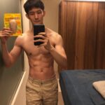 Potter King Instagram - 成年人總是走在崩潰的邊緣， 有時需要的只是一片雞胸肉。 祝大家都有雞胸肉吃😂 #潰堤往往是一瞬間的事 #買不到義式黑胡椒 #蒜香黑胡椒也不錯啦👍 #沒看到那篇雞胸肉新聞的人 #可能會不懂這篇說什麼😂