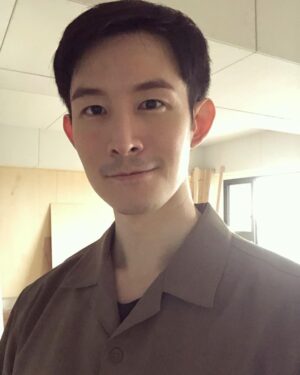 Potter King Instagram - 這大概是第一兆次呼籲這件事⚠️
我·沒·有·在·教·投·資！

隔了四個月又開始有人盜我圖，
假冒我名義在拐人投資🫠

這次甚至有超過10個假的波特王好帥粉專，
我看到都有按檢舉，但很顯然沒啥屁用。

而且對方還挑我以前發的肌肉照來吸引網友目光，
不得不說也是滿會挑照片的😌乾

網路上說要帶你投資賺錢的，
最後不是讓你虧錢就是送你到柬埔寨當豬仔。

各位自己看好荷包別上當啦～

#好的老師帶你上天堂
#不好的老師帶你住套房
#但我只會讓你住進我的心房
#我都教一些這種幹話
#沒有教投資啦