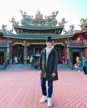 Potter King Instagram - 年假怎麼感覺一瞬間就要結束了🥹

假期最後一天來城隍廟拜拜保平安，
裡面讓人問事的師父說：你最近犯小人喔！

我：嗯，我知道🙂