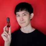 Potter King Instagram - 雖然常在節目中喊：波特王好帥，觀眾也不賴～ 但如果真的想要帥一波，平時有無好好打理自己絕對是關鍵。 保養出乾淨好臉蛋，讓人際間距離縮短！ 【增強顏值必推超厲害】 保養神器 https://pse.is/4f7py6 保養不是只有女生該做，男生也要做好保養！ 不然就算再有型，一臉油光或是滿臉痘疤，也絕對沒辦法體現男人味。 維持自身乾淨整潔，好感度也就提升了。 那如果你也是跟我一樣「混合性肌膚」， 加上疫情期間常戴口罩，臉上不時冒出一些小粉刺的朋友～ 推薦大家用看看這瓶被稱作「液態飛梭」的 #急速淨化紅光瓶【ABP三重淨痘煥膚精華】 我自己的用法，是會用「點擦」的方式來使用， 塗在有《粉刺》、《痘痘》或特別容易出油的部位即可，不用整臉擦唷！ 油痘粉刺多的話天天用、平時一般每2~3天用一次來做保養， 它質地清爽好吸收，也不會有黏膩感～ 相當適合不喜歡繁雜程序的人。 這瓶是酸類煥膚產品，有通過衛福部核可， 最高標準藥用 「２％水楊酸」，淨膚同時抗痘、控油、滅粉刺！ 建議朋友們可以晚上睡前使用就好。 使用前後也記得要做好保濕的動作，可減少脫皮或脫屑的狀況發生唷～ 推薦給各位！ https://pse.is/4f7py6