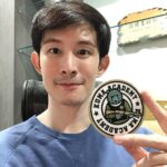 Potter King Instagram – 獲得黑熊學院完訓臂章✅

—————————

今天去上了黑熊學院的實體課程，
內容包括現代軍事科普、資訊戰與認知戰、傷患救護實作、避難工作準備。

課堂中理論的部分，由於做粉紅特報的關係，有時講到軍事議題也要做功課，所以對我來說算是當複習了😎

自己主要是為了實作而去的🤓
怎麼用止血帶、包紮傷口，以及如何有效抬傷患等。
上課之前沒演練過，有些細節還真不知道😂長知識了

而有件讓我意料之外的事，
就是女學員居然比男學員多。

本以為這種課程會吸引男學員比較多，
但現場女學員人數至少超過一半。
真是巾幗不讓鬚眉😎
守衛家園不分男女👍

@kuma.academy