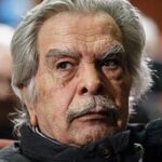 Poulad Kimiayi Instagram - منوچهر اسماعیلی یک صدا نبود بلکه خاطرات شنیداری سینما بود با صدای او هر فیلمی ما رو به گذشته میبرد چه فیلم دیدن کیف داشت با صدای او افتخار این رو داشتم که چهره من با صدایش دیده بشه تا آخرین قهرمانی ایرانی باشد با صدای او اینستگرام ما دیگه شده دفترچه خاطرات چهره های بزرگ یک کشور روحش شاد و یادش گرمی #منوچهراسماعیلی #⚫️