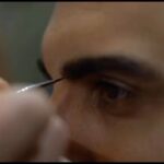 Poulad Kimiayi Instagram - درود به همه دوستان نمایش ما سه روز آخر خود را سپری میکنه و خواستم از همه شما عزیزانی که من و همه بچه ها رو حمایت کردن تشکر کنم این کار ساعت های بدی رو متاسفانه در اختیار داشت و با وجود این مشکل شما مهرتون رو از ما دریغ نکردین و قدم رنجه فرمودین تشویق های شما همیشه به ما انرژی خوبی داد و ما رو مصمم کرد تا ادامه بدیم لطف میکنید این در این سه اجرای پایانی ما رو همراه کنید تا شبی خاطره انگیز داسته باشیم سپاسگزارم کارگردان کلیپ : @Majid.sedigh