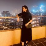 Prachee Shah Instagram - Don’t get dulled by the lights around you … just rise up, and shine brighter than the rest ✨ . . ( I know we are getting into 2024 soon , but 90’s music is nostalgic ❤️🎶) . #love #music #90s #mood #shinebright #pracheeshahpaandya