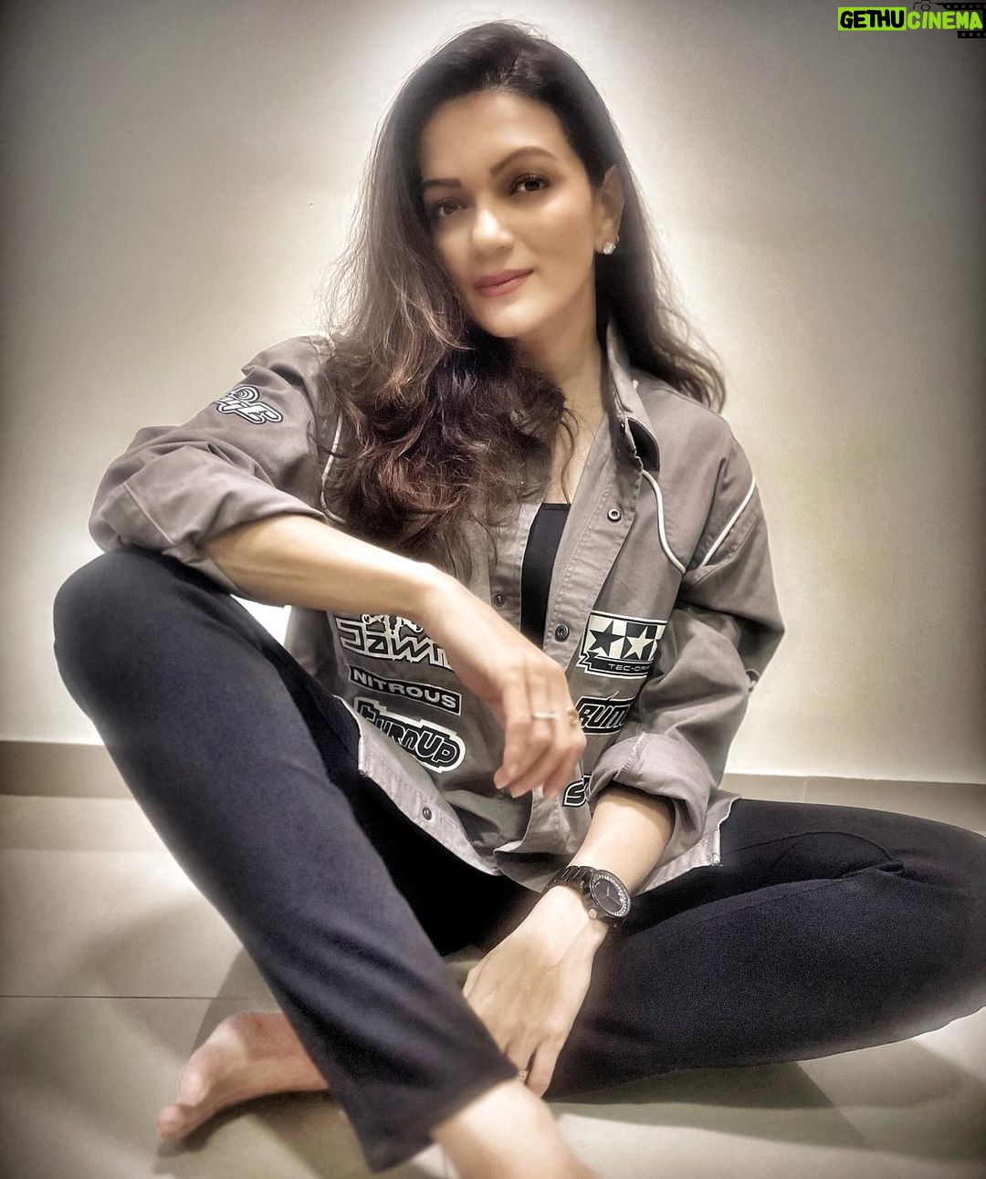 Prachee Shah Instagram - … The way you speak to yourself matters the most …❤️ . . #conversation #mood #pracheeshahpaandya