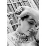Prachee Shah Instagram – In a coloured world, the only real perspective… 
Black and White 🖤🤍🖤
.
.
#blackandwhite #picture #mood #pracheeshahpaandya #shootdiaries
