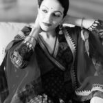 Prachee Shah Instagram - … जो ख़त्म हो किसी जगह ये ऐसा सिलसिला नहीं …❤️ . . #blackandwhite #mood #classic #simply #me #pracheeshahpaandya