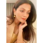 Prachee Shah Instagram - When the light touches your soul ✨ . 🎶💛🎶