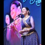 Prachee Shah Instagram - … कथा कहे सो कथक 😇 … storyteller of a classical kind. Blessed to have performed for the Swami Haridas music & dance festival in Vrindavan with my amazing team of accompanying artists @yashwant_vaishnavofficial @mrinalupadhyay @farooquelatif @sangeetalahiri_vocalist . . #blessed #kathakdancer #actor #pracheeshahpaandya #onstage #live #performance #kathak #swamiharidastansensangeetnrityamahotsava #vrindavan