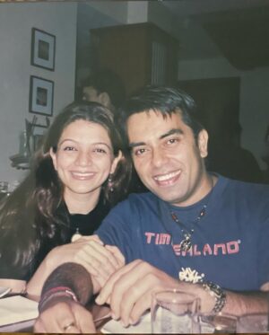 Prachee Shah Instagram - It’s been 18 years of being married , and 22 years of togetherness ❤️ and they sure went by in a blink ! 
Thank you Universe for the sweetness … ! I love you , and I love the way we understand each others silences , even when we are talking 😂
 ( not to be missed - the last pic - a valentines card that I gave ‘him’ back in 2002❣️ & the soundtrack 😇) 
Happy anniversary @vishwaspaandya 🤗❤️
#happyanniversary