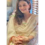 Prachee Shah Instagram - … What you can’t control , should not control you ☺️ . . #smilemore #letgo #onelife #inthemoment #livesimply #dowhatmakesyouhappy #pracheeshahpaandya