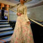 Prachee Shah Instagram - … In love… forever ❤️ . @elleindia #ellelist2023 Thank you @ramonasworld @unzoend Outfit & jewellery ~ @amybillimoria Hair ~ @thrixandco #lifeisbeautiful #eventdairies #pracheeshahpaandya