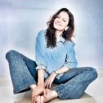 Prachee Shah Instagram – Chase your blues away … 😇💙
.
.
#mood #blueaesthetic #just #blue #pracheeshahpaandya