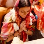 Prachee Shah Instagram - आपकी बांसुरी की धुन में छिपे है जीवन के सातों सुर 🙏 राधे कृष्ण ❤️ राधे राधे . Blessed to have performed kathak at the Swami Haridas music and dance festival on the auspicious occasion of Radhashtami in vrindavan 😇 (Performance pics to follow soon ☺️) . #vrindavan #radheradhe #radhekrishna #blessed #kathakdancer #actor #pracheeshahpaandya Vrindavan- Bankey Bihari Mandir