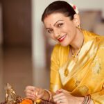 Prachee Shah Instagram - In your company we find ourselves 💛😇 . . #ganpatibappamorya #ganpati #lord #ganesha #vighnaharta #divine #grace #blessings 🙏