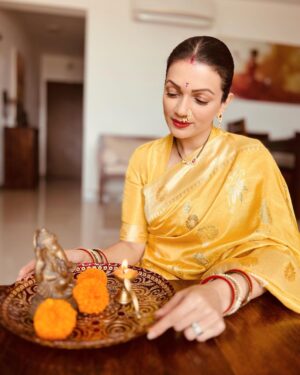 Prachee Shah Instagram - In your company we find ourselves 💛😇
.
.
#ganpatibappamorya #ganpati #lord #ganesha #vighnaharta #divine #grace #blessings 🙏