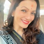 Prachee Shah Instagram - … Radiating gratitude. Manifesting blessings. Celebrated my birthday in His divine presence 🙏🏻 Couldnt have asked for a better way to new beginnings😇 . #divine #blessings #siddhivinayak #temple #blessed #gratitude #love #birthday #allaboutyesterday #pracheeshahpaandya