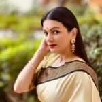 Prachee Shah Instagram - मोहब्बत ❣️ . . #momssaree #paithani #eventready #sareelove #pracheeshahpaandya