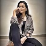 Prachee Shah Instagram - … The way you speak to yourself matters the most …❤️ . . #conversation #mood #pracheeshahpaandya