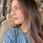 Prachee Shah Instagram - … क्या कहे दिल से... धड़कनें पागल सुन लो क्या बोले... सांसों की हलचल 💙 . . #mood #selfies #pracheeshahpaandya