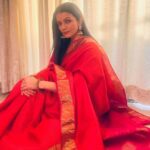 Prachee Shah Instagram – …
Look back at how far you’ve come from where you started… your story will always inspire you to move ahead … 💕
.
.
#happysankranti #sareelove #saree #kanjiavaram #silk #pracheeshahpaandya 
.