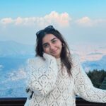 Prajakta Koli Instagram - Mountain hi 👋