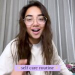 Prajakta Koli Instagram - Diving into your top FAQs! 🌟✨ From skin care regime to debunking hair growth myths to sharing my favorite ComfortGlide razor with its adorable gel bars! Tap now to uncover the truth and snag yours! @venusgillette_in #ad