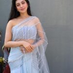 Pranitha Subhash Instagram - Elsa from Frozen but make it desi .. ❄️ ❄️ ❄️ @malkit_gill2697 @lekharathnam @_anjali_jha_____ @sreevardhan_keto