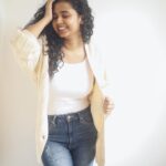 Prathana Nathan Instagram - 🍯💛