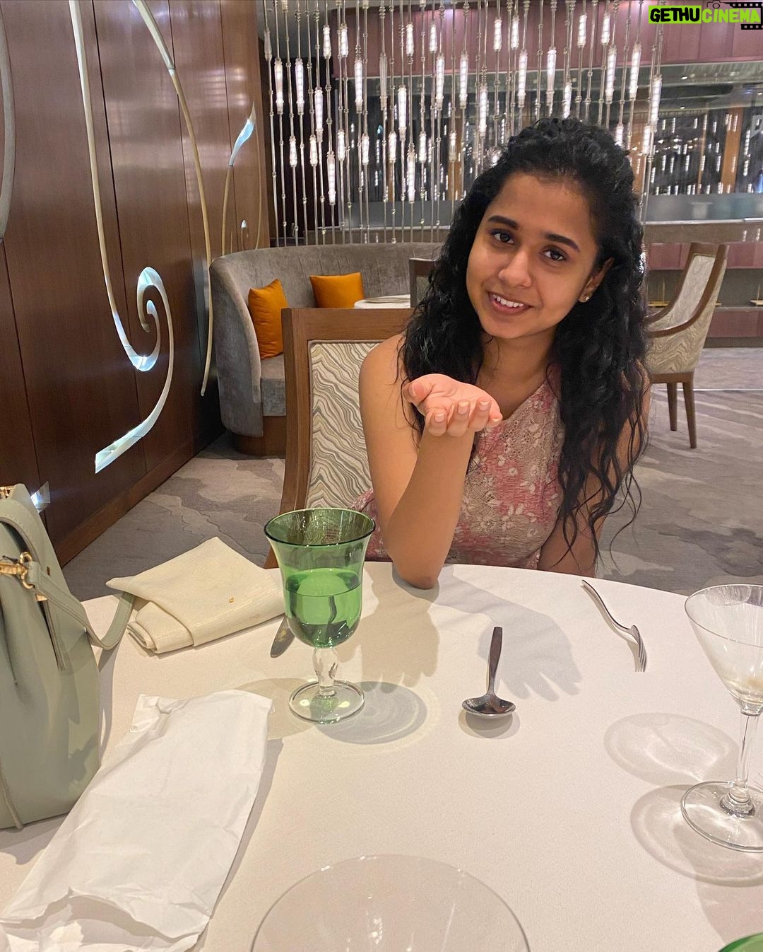 Prathana Nathan Instagram - Mom’s click ❤️ #dinnerdate ITC Grand Chola, Chennai