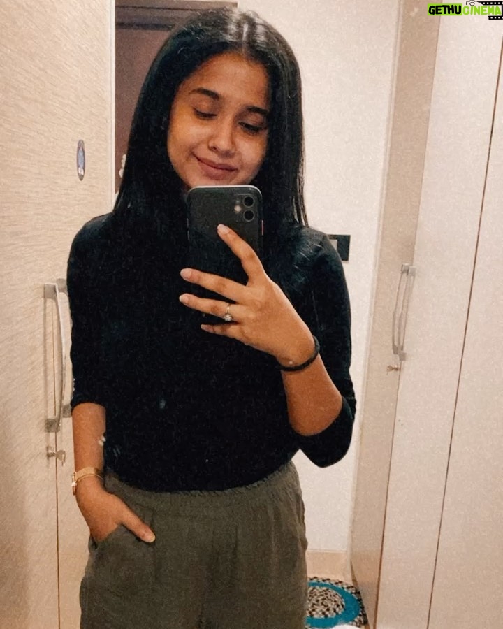 Prathana Nathan Instagram - Thank you for not blocking me after the amount of stories I posted this week 😅🙏🏻❤️
