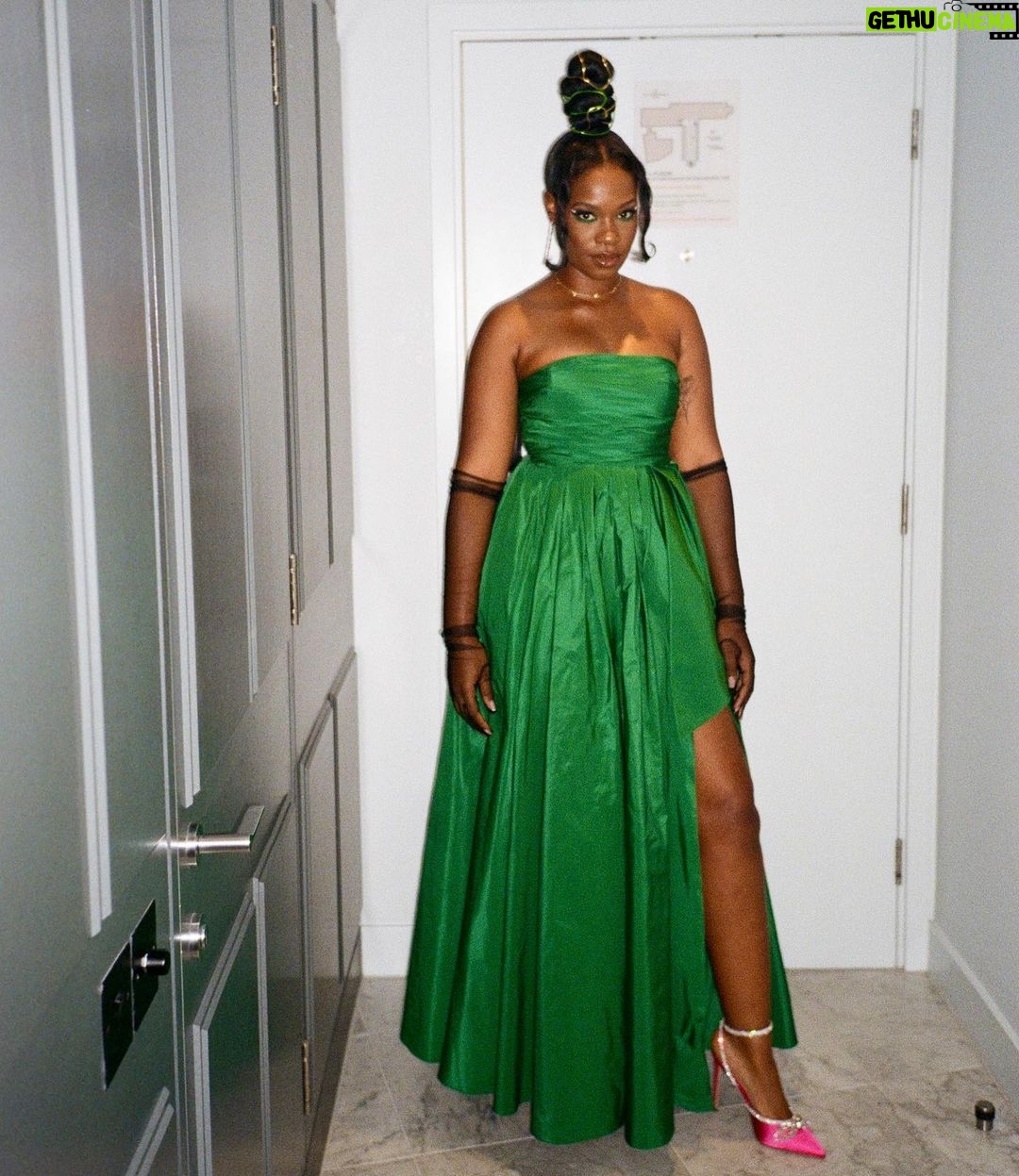 Precious Mustapha Instagram - 🐉✨#GUAPGALA ✨🐉