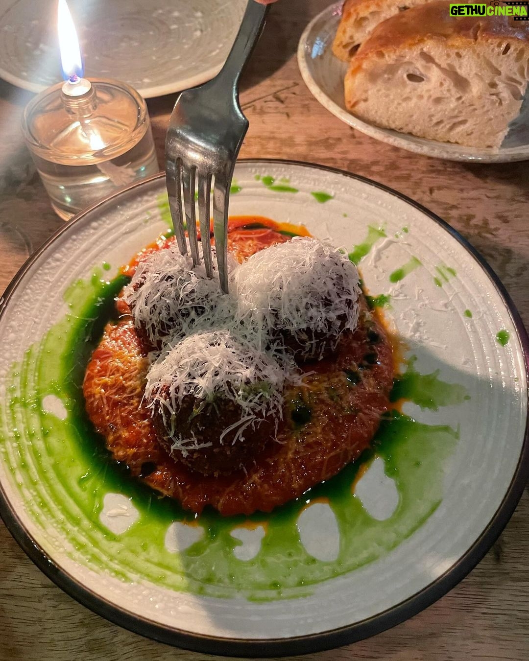 Precious Mustapha Instagram - Hihi ;)🎀🍒🥯