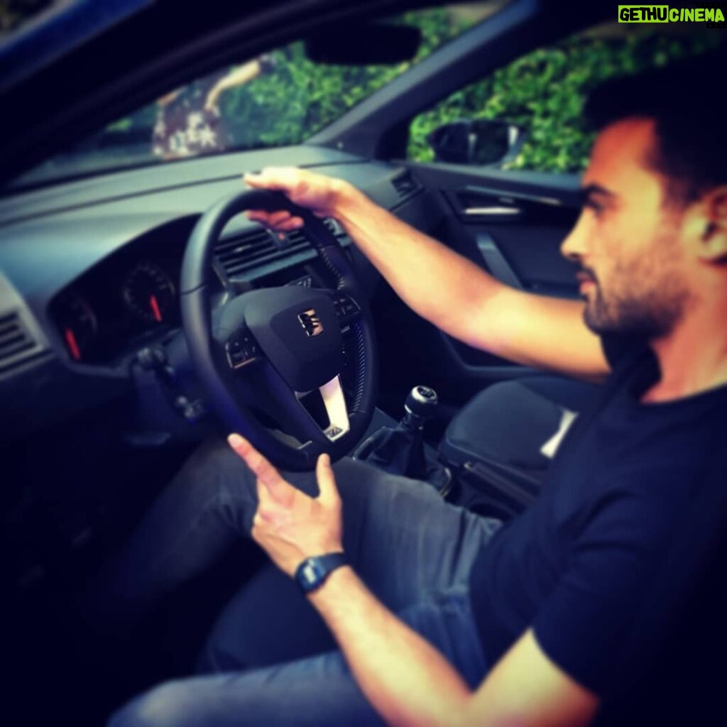 Primo Reggiani Instagram - #seat #milano #newcar #seatitalia #seatarona #mfoodw #faiditestatua #sgagency #chiechispringawards