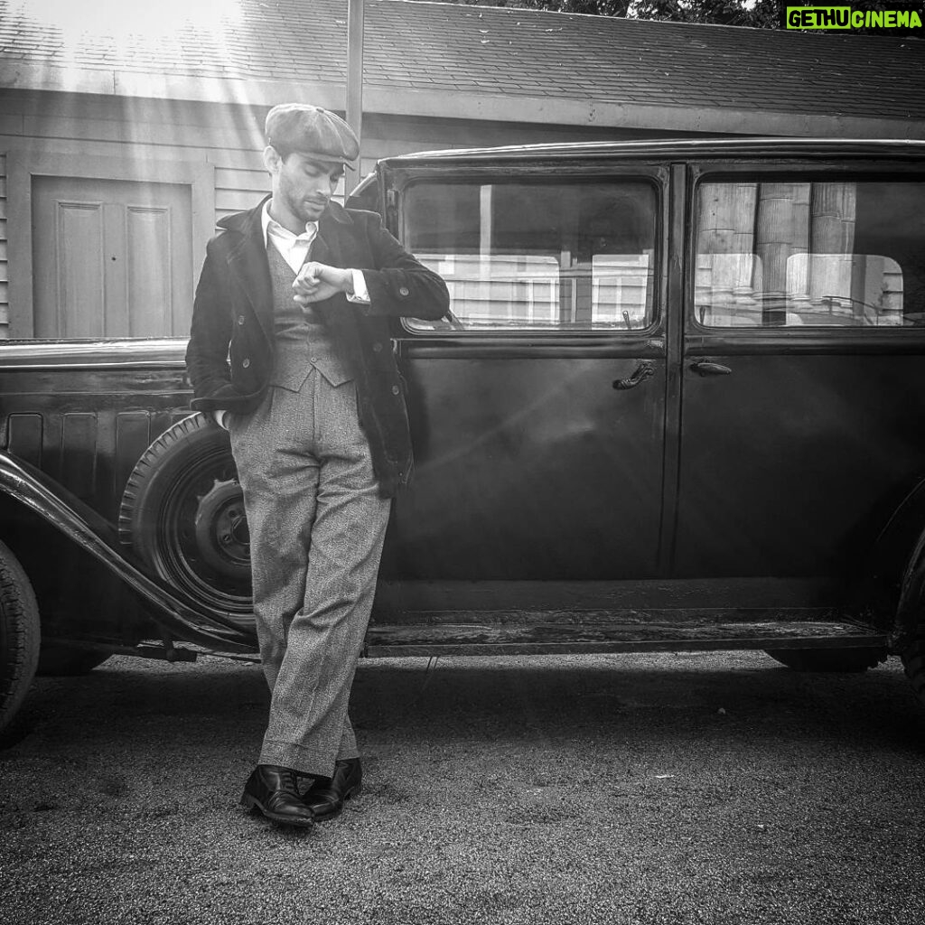 Primo Reggiani Instagram - Uomo in attesa 1910 #maquandoscendi #mestoainvecchià #movie #oldtimes Sofia City Province
