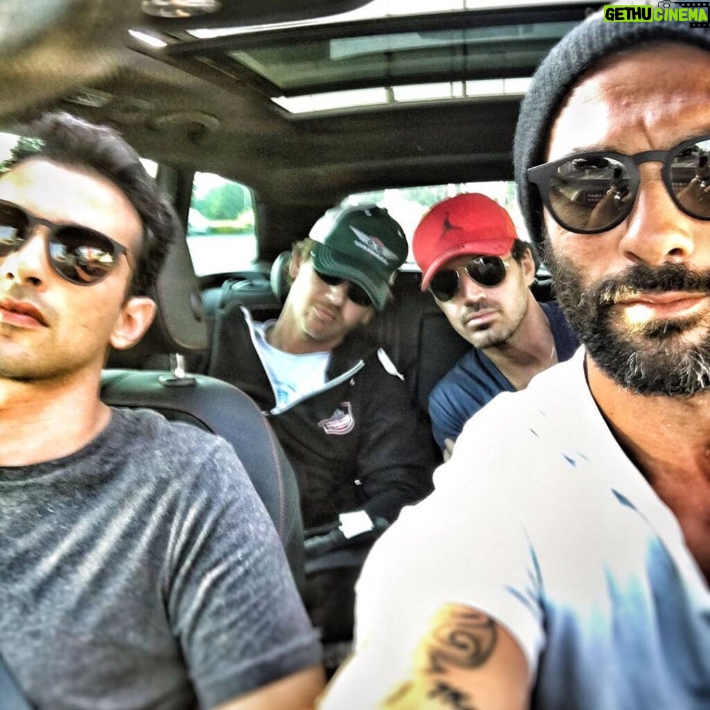 Primo Reggiani Instagram - On the road #salento #lavitapromessa #friend