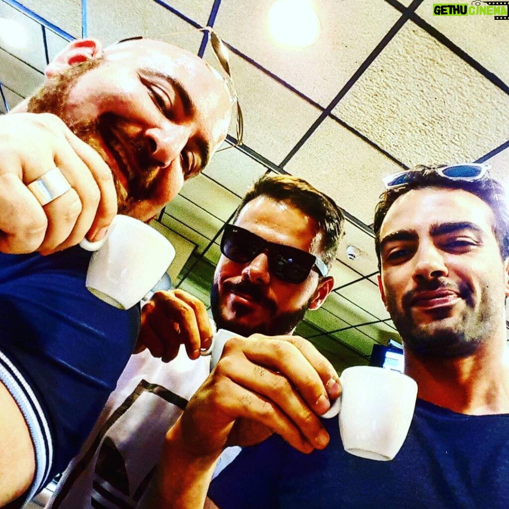 Primo Reggiani Instagram - Be italian🎼🎤 #caffe #italianstyle #odioilunedì