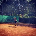 Primo Reggiani Instagram - Dopo un mese e tre giorni partita finita 6-7 6-3 6-3… mai più! 😂☀️ Villa York S.C