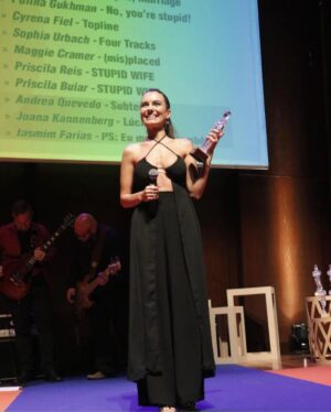 Priscila Buiar Instagram - Saldo da noite:
🏆 melhor atriz de drama
🏆 melhor elenco de drama
🏆 melhor série de drama
🏆 melhor série brasileira 
🏆 voto popular (150.000 votos)
O nome desse fenômeno é Stupid Wife ❤️‍🔥