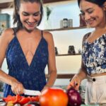 Priscila Buiar Instagram - Eu e a @mariaantoniapenna.nutri preparamos com muito carinho duas receitinhas maravilhosas e muito práticas pra vcs no Selfcare: Guacamole, uma ótima opção pra quem é vegetariano/vegano, uma receita fresca e muito boa pra compartilhar; E uma granola caseira, que combina perfeitamente com frutas, iogurte, creme proteico e o que mais vc quiser 🙃 Já está disponível 💓 Me and @mariaantoniapenna.nutri prepared with so much care two wonderful and practical recipes for you on Selfcare: Guacamole, a great option for vegetarians/vegans, a fresh recipe perfect for sharing; Homemade granola, which matches perfectly with fruits, yogurt, protein cream, and whatever else you’d like 🙃 It’s already available! 💓