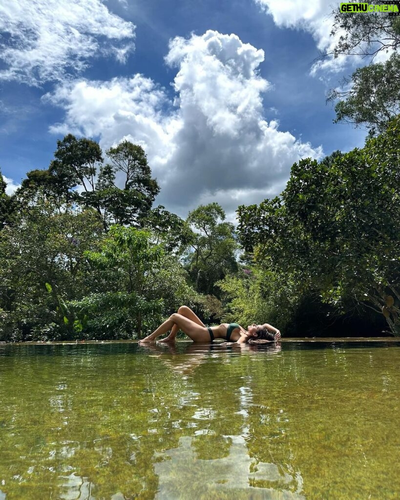 Priscila Buiar Instagram - A natureza é perfeita 💚 Pousada Paraíso