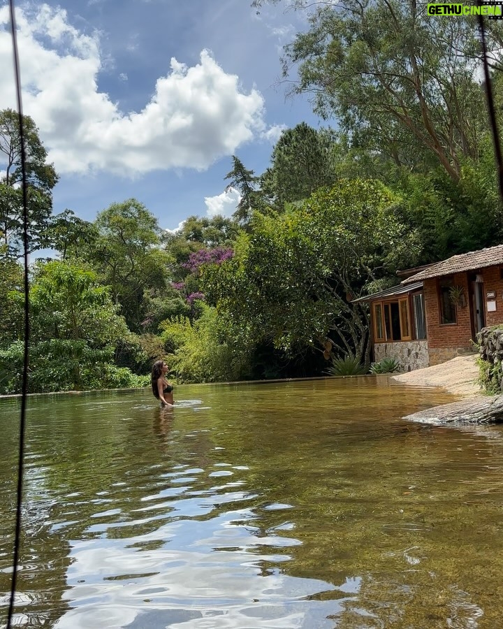 Priscila Buiar Instagram - A natureza é perfeita 💚 Pousada Paraíso