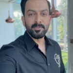 Prithviraj Sukumaran Instagram – Vardharaja ke bulane pe Salaar toh aya, ab aap aajaao 🔥

#SalaarHindi Now Streaming 

#Salaar #SalaarOnHotstar
