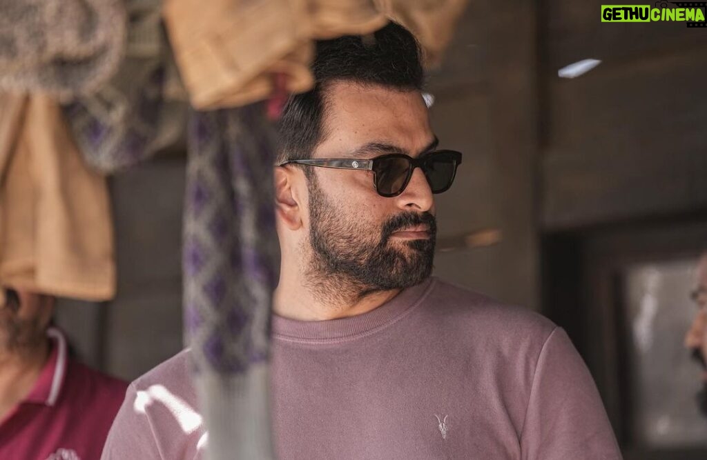 Prithviraj Sukumaran Instagram - Thank you for all the love and wishes! A couple of months back when I was moving around on crutches after my knee surgery, Supriya had asked me what I wanted for birthday this year. I said “I want to be on sets doing what I love”. I’m shooting #L2E @empuraanmovie today! So I guess this is as good a birthday can be! 🙂❤️🙏