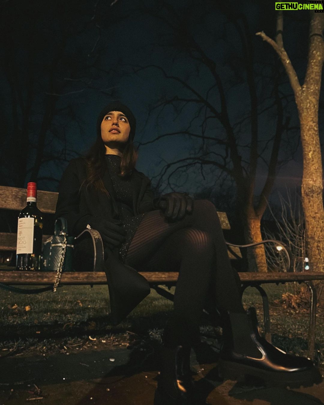 Priya Varrier Instagram - 🌌 PS(even though there is no script): The wine was a gift for someone else.