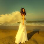 Priya Varrier Instagram - 👼🏻 Concept & Photography: @a_isography HMU: @sreegeshvasan_makeupartist Wearing: @jaankibridalcouture Art: @ashi_k_pradeep